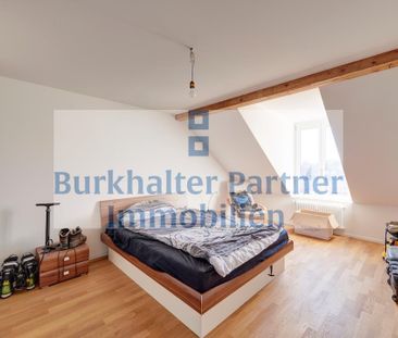 Wunderschöne Dachwohnung mit Galerie in der vorderen Länggasse! - Photo 2