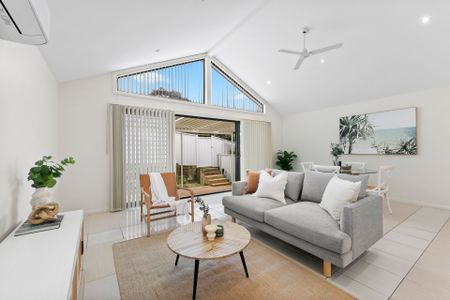 Oversized, Low Maintenance Townhouse - Photo 5