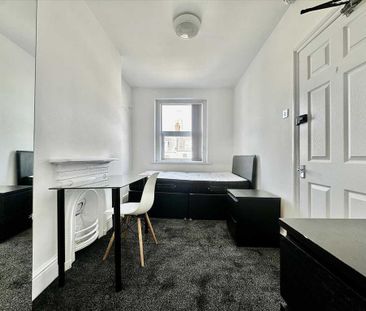 8 bedroom house share to rent - Photo 4