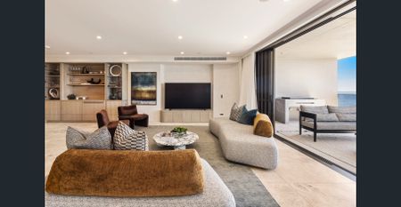 Luxury Redefined at Mondrian Gold Coast – Fully Furnished Skyhome by Design Scout - Photo 4