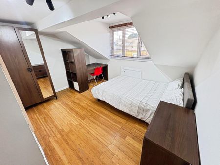 5 bedroom terraced house to rent - Photo 4