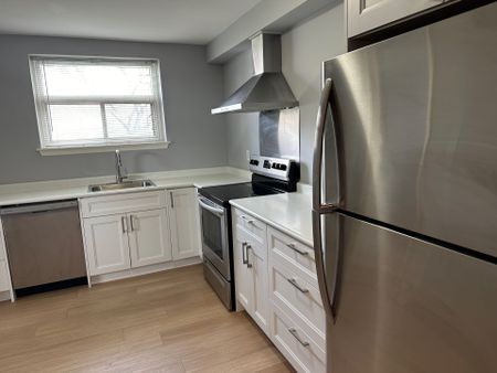 For Lease - 1033 Ravine Road Unit# 1, Oshawa, Ontario - Photo 4