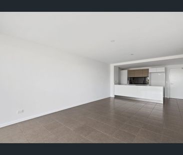 4309/1-7 Waterford Court, Bundall. $910 per week - Photo 1