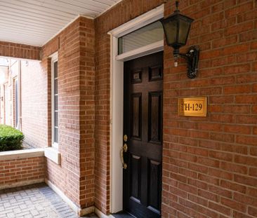 For Lease - 2289 Lakeshore Boulevard Unit# 129, Toronto, Ontario - Photo 2