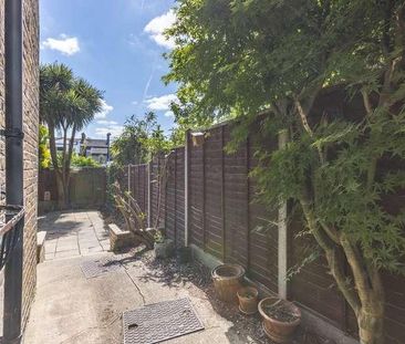 Arthur Road, Windsor, SL4 - Photo 1