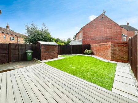 3 bedroom end of terrace house to rent - Photo 4