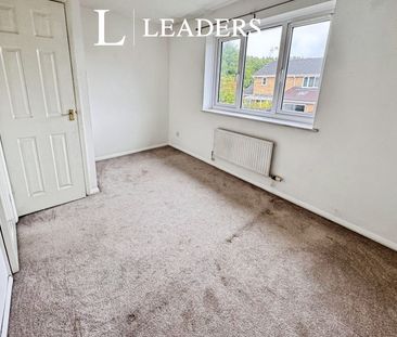 2 bedroom house to rent Challinor, Harlow, CM17 - Photo 5