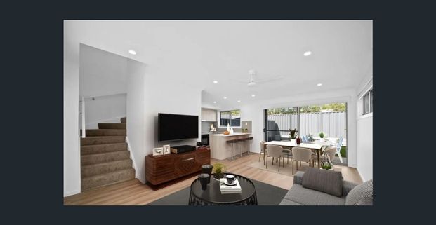 Brand-New Townhouse Offering Style, Comfort & Convenience! - Photo 1