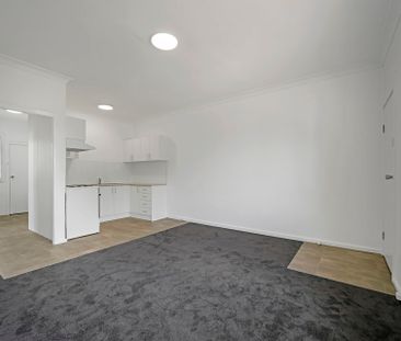 Modern One-Bedroom Unit in a Convenient Location - Photo 5