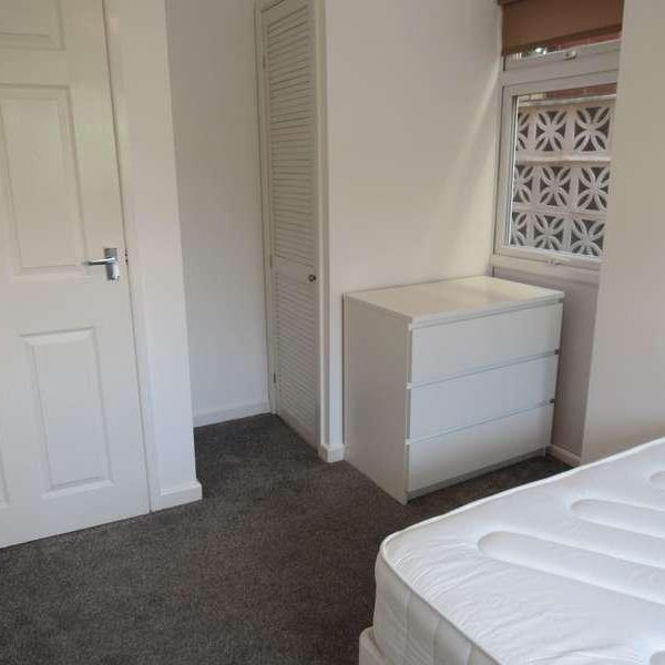 Bedroom House In Winton, BH9 - Photo 1