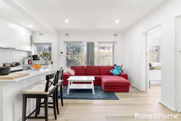 Modern 2 Bedroom Unit Moments from the Beach - Photo 1