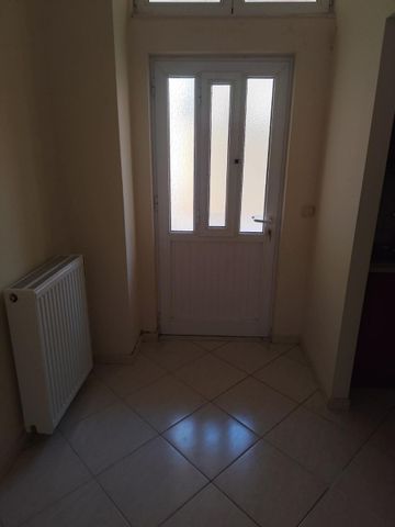 Studio/Γκαρσονιέρα για ενοικίαση Κέντρο (Άργος) - Photo 3