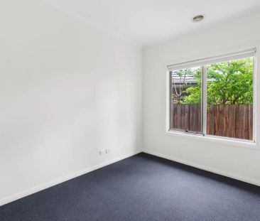 “Charming Family Home in Prime Sunshine Location” - Photo 2