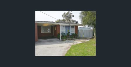 Quiet Bayswater Retreat - Photo 3