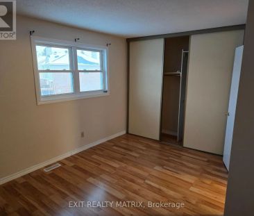 3 BENTBROOK CRESCENT - Photo 2