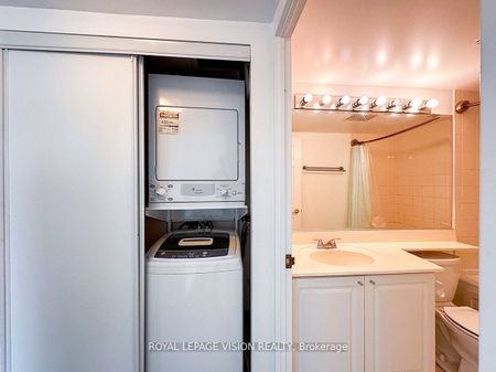 For Lease - 11 Lee Centre Drive Unit# 2106, Toronto, Ontario - Photo 5