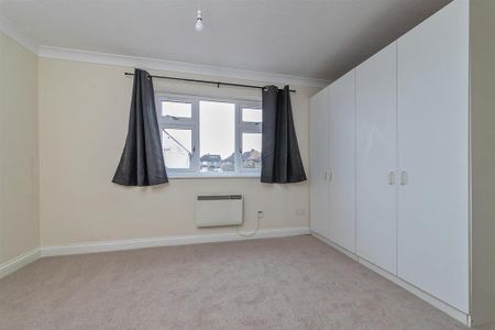 2 bedroom maisonette to rent - Photo 3
