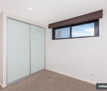 32/10 Lonsdale Street, Braddon - Photo 2