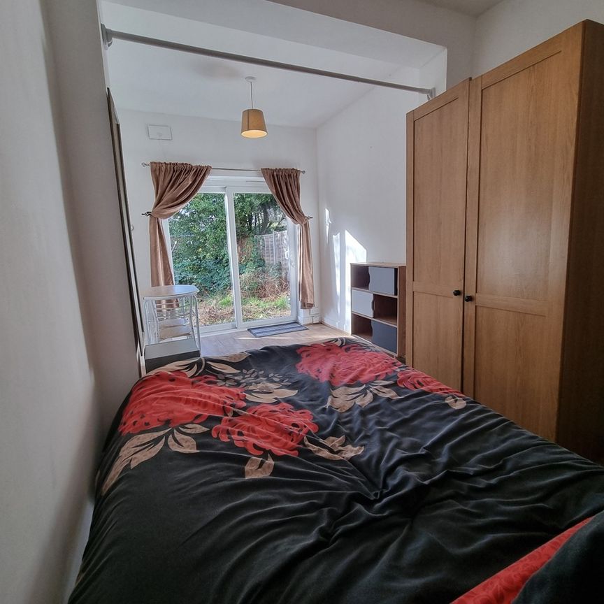 Studio Flat, Hamilton Road, HA1 - Photo 1