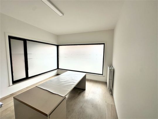 Woning met 3 slaapkamers en kantoor/praktijkruimte - Photo 1