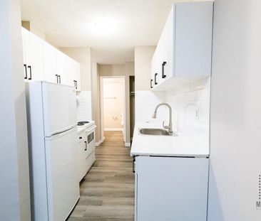 Crescent Heights Apartments - Photo 6