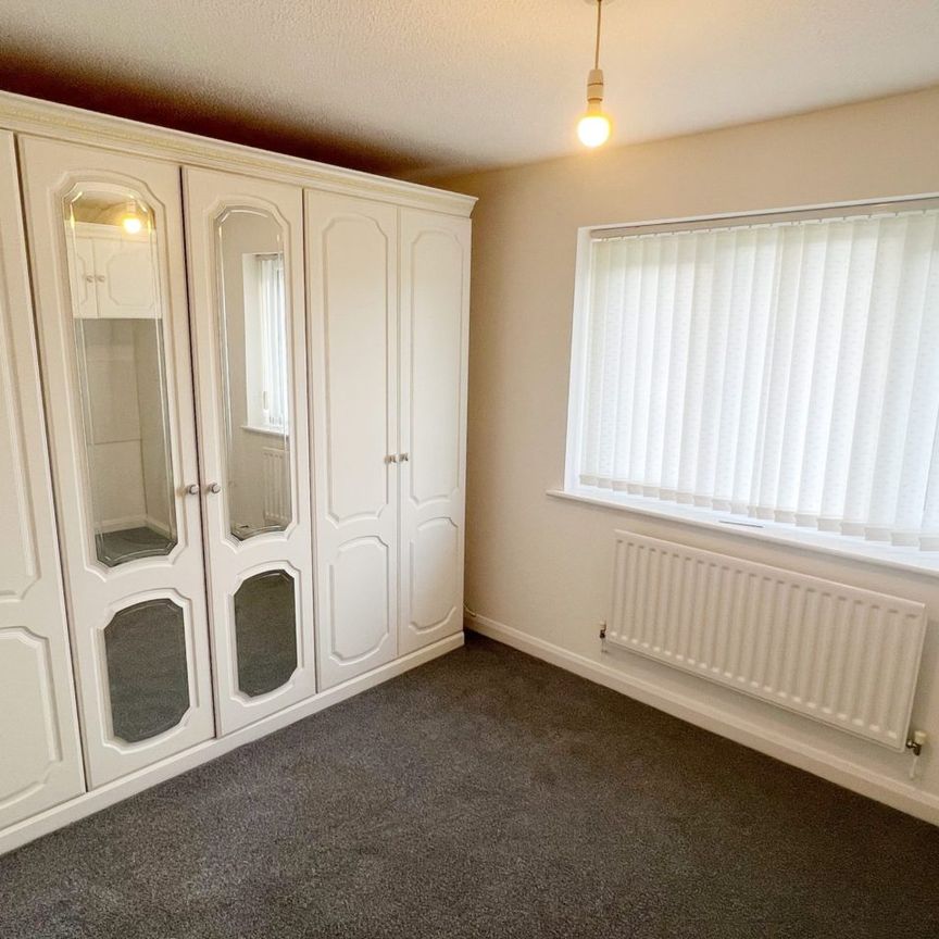 Cedar Bank Close, Firgrove, Rochdale OL16 3BZ - Photo 1