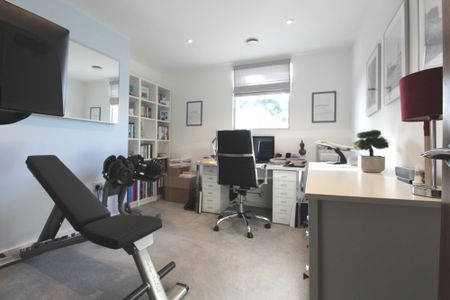 Church Road, Beacon Heights, RH16 - Photo 5