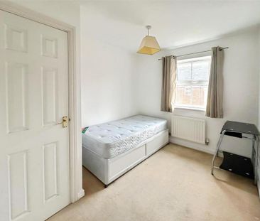 2 bedroom apartment to rent - Photo 3