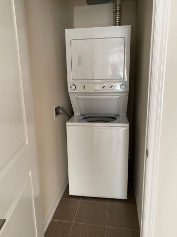 For Lease - 2326 Taunton Road Unit# 306, Oakville, Ontario - Photo 2