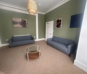 6 bedroom house to rent - Photo 3