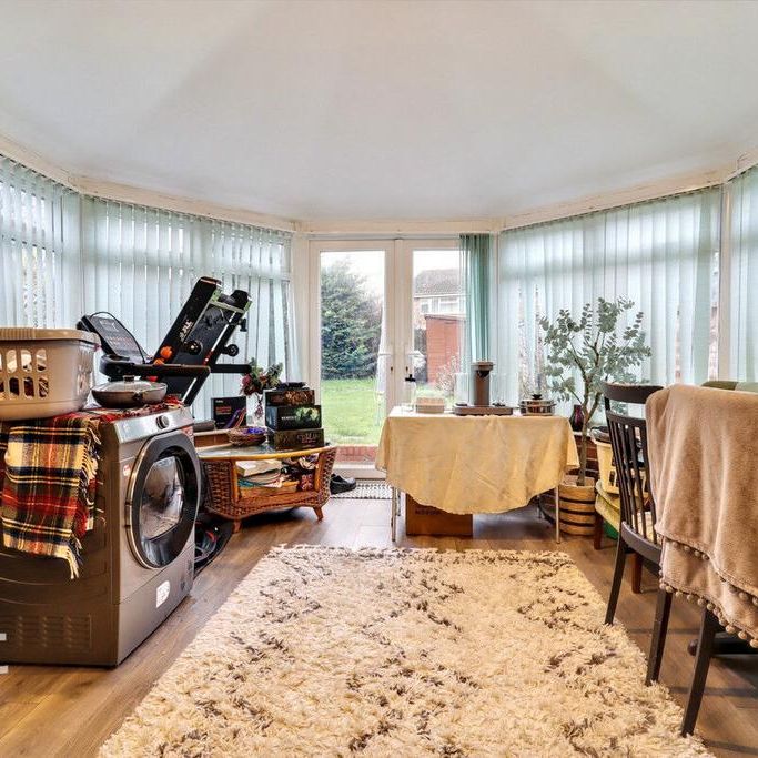 4 bedroom terraced house to rent - Photo 1