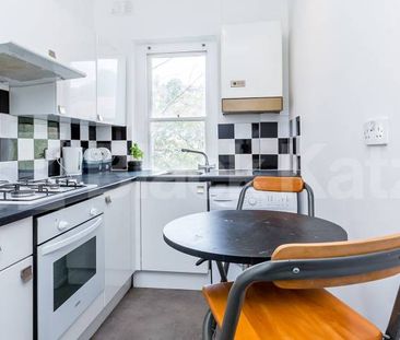Spacious two double bedrooms in the heart of Muswell Hill - Photo 6