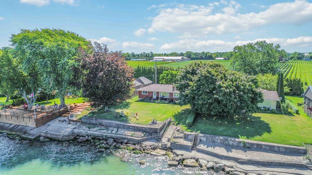 For Lease - 8 Firelane 2B N/A, Niagara-on-the-Lake, Ontario - Photo 1