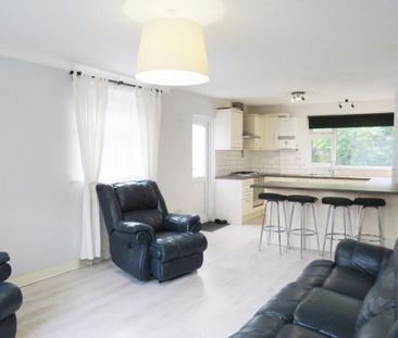 Redwood Way, SOUTHAMPTON - Photo 6