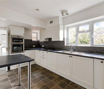 4 bedroom detached house to rent - Photo 4