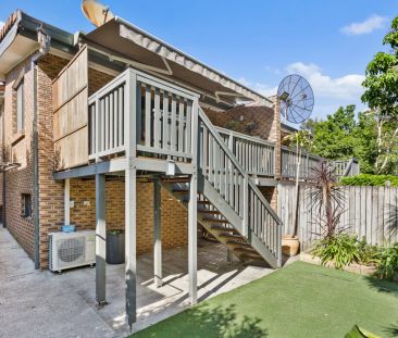 Neat, sweet and complete - Photo 1