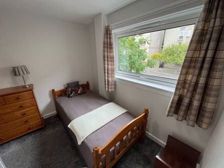 3 Bed Semi-Detached House, Abbeyhill Crescent, EH8 - Photo 5