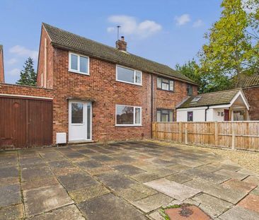 3 bedroom semi-detached house to rent - Photo 1