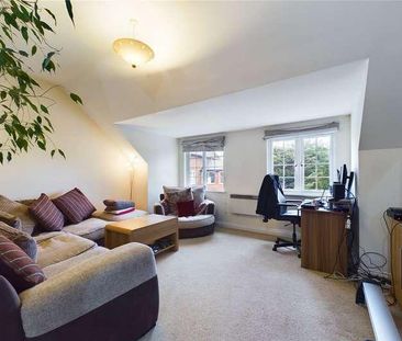 High Street, Theale, Reading, RG7 - Photo 2