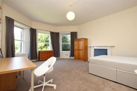 5 bedroom flat to rent - Photo 5