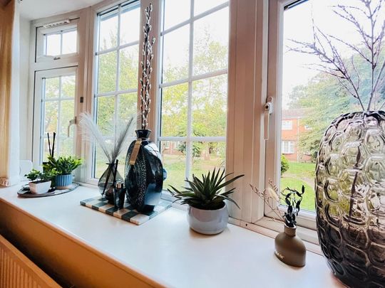 3 Bed Semi-Detached House, Macmillan Close, NG3 - Photo 1