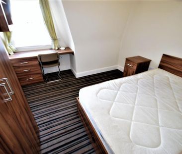 6 bedroom flat to rent - Photo 1