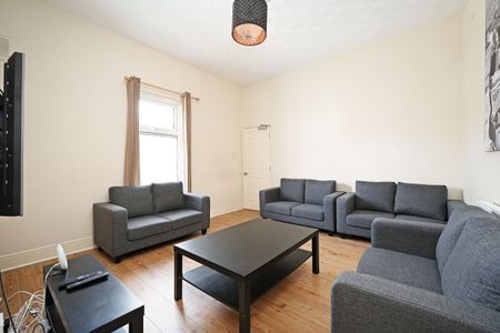 7 bedroom house share to rent - Photo 2