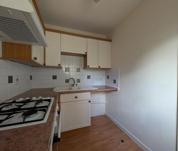 2 bedroom terraced house to rent - Photo 6