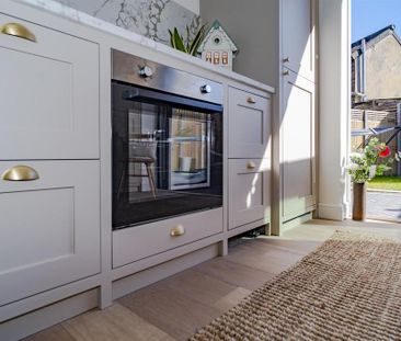 2 bedroom end of terrace house to rent - Photo 5