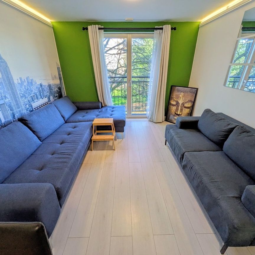 2 Bed Flat, Squires Court, BS3 - Photo 1