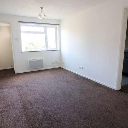 Repton Close, Luton, Bedfordshire, LU3 - Photo 1