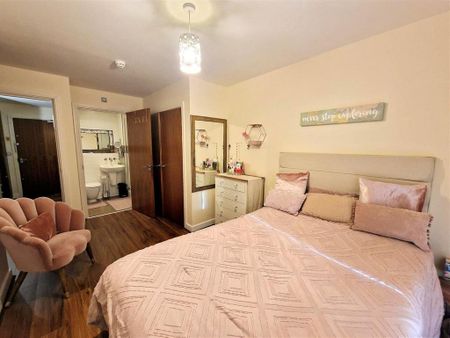 2 bedroom apartment to rent - Photo 5