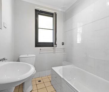 Cute 3 Bedroom Home! - Photo 5