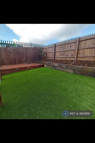 2 bedroom end of terrace house to rent - Photo 5